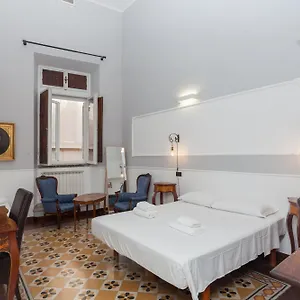 Palazzo Del Duca Piazza Navona Affittacamere Roma