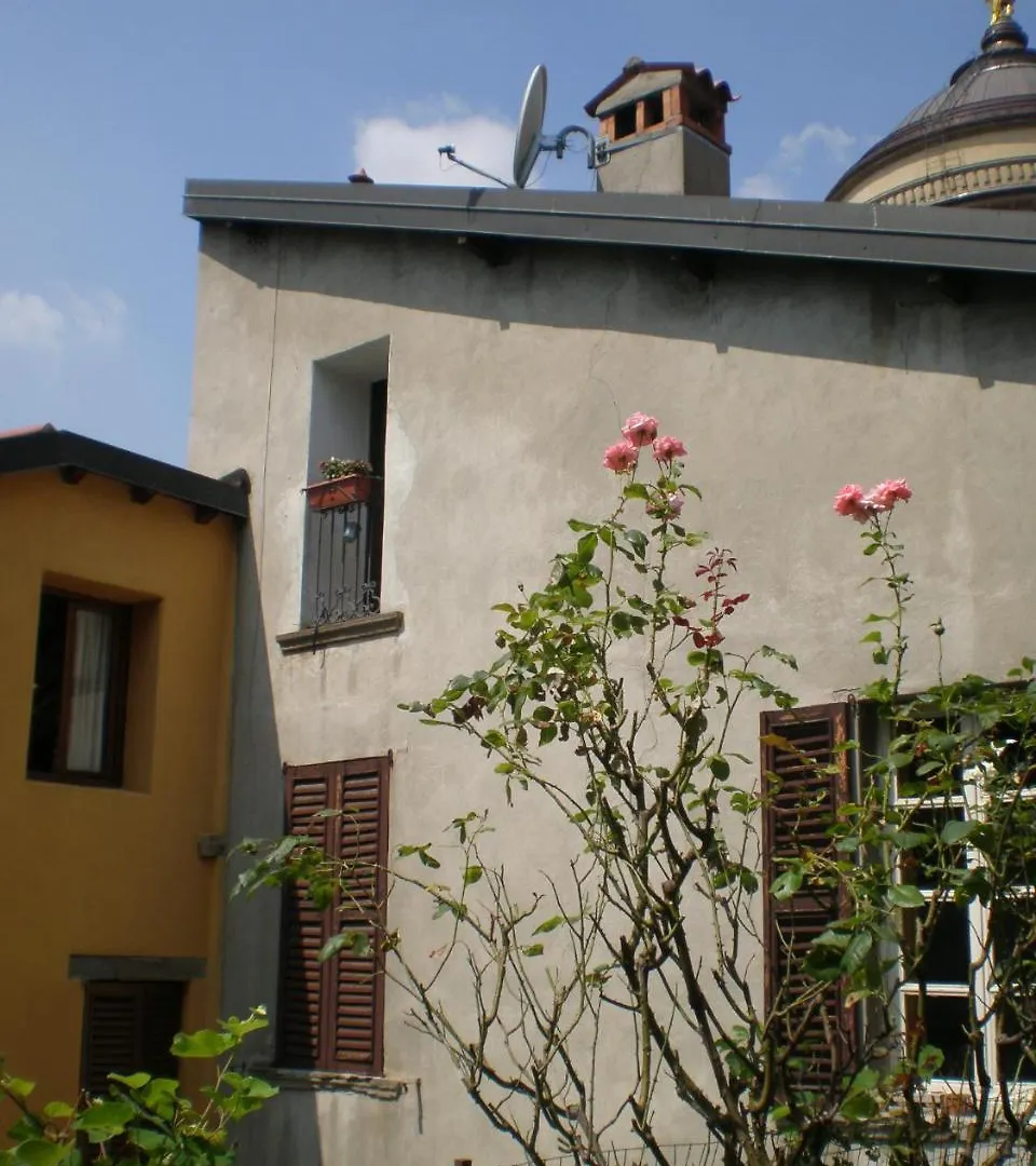 Casa Mario Lupo - Apartments And Rooms Bergamo Italy