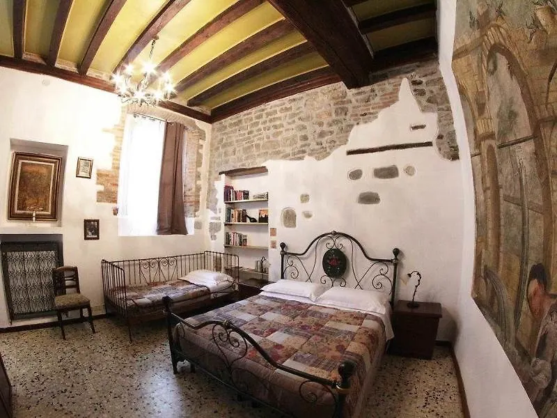 Casa Mario Lupo - Apartments And Rooms Bergamo 0*,